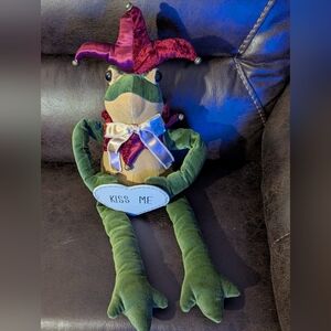 Mark Roberts Flemish Collection KISS ME FROG PRINCE 21" Long Green